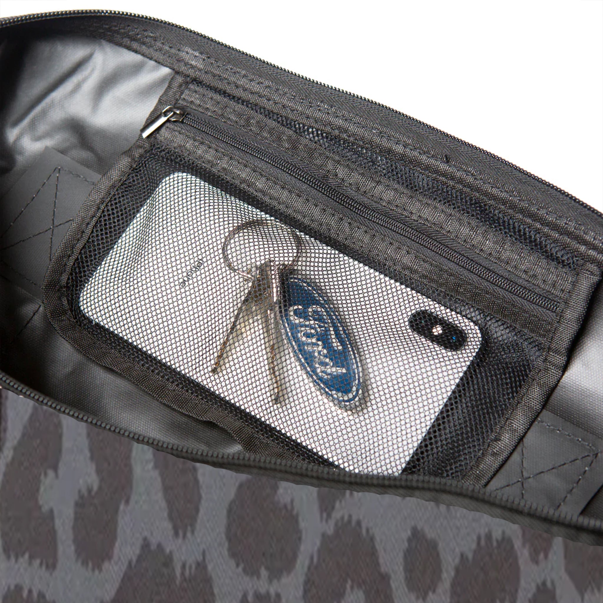 Weekender Duffle Bag (Umbral)